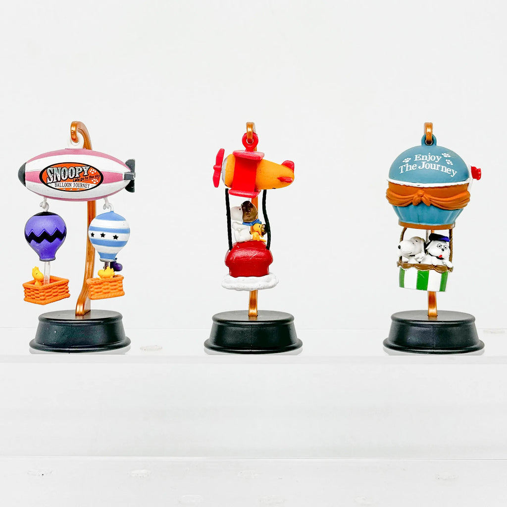 Anime Snoopy Action Figures Hot Air Balloon Blind Box Toy Model Collection Desktop Ornament Children's Birthday Gifts