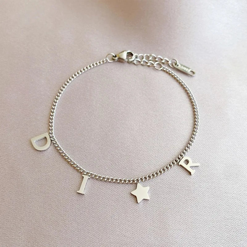 1Pc New Fashion Letter Star Pendant Bracelet for Woman, Simple Vintage Stainless Steel Bracelet Luxury Jewelry Accessories Gifts