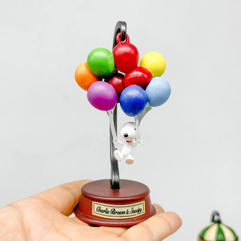 Anime Snoopy Action Figures Hot Air Balloon Blind Box Toy Model Collection Desktop Ornament Children's Birthday Gifts
