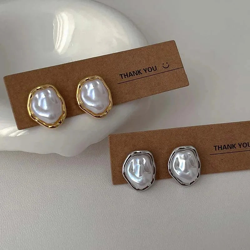 Geometric Irregular Round Metal Pearl Earrings for Women 2025 Minimalist Style Personality Earrings Trendy Jewelry Gift