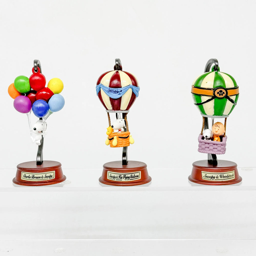 Anime Snoopy Action Figures Hot Air Balloon Blind Box Toy Model Collection Desktop Ornament Children's Birthday Gifts