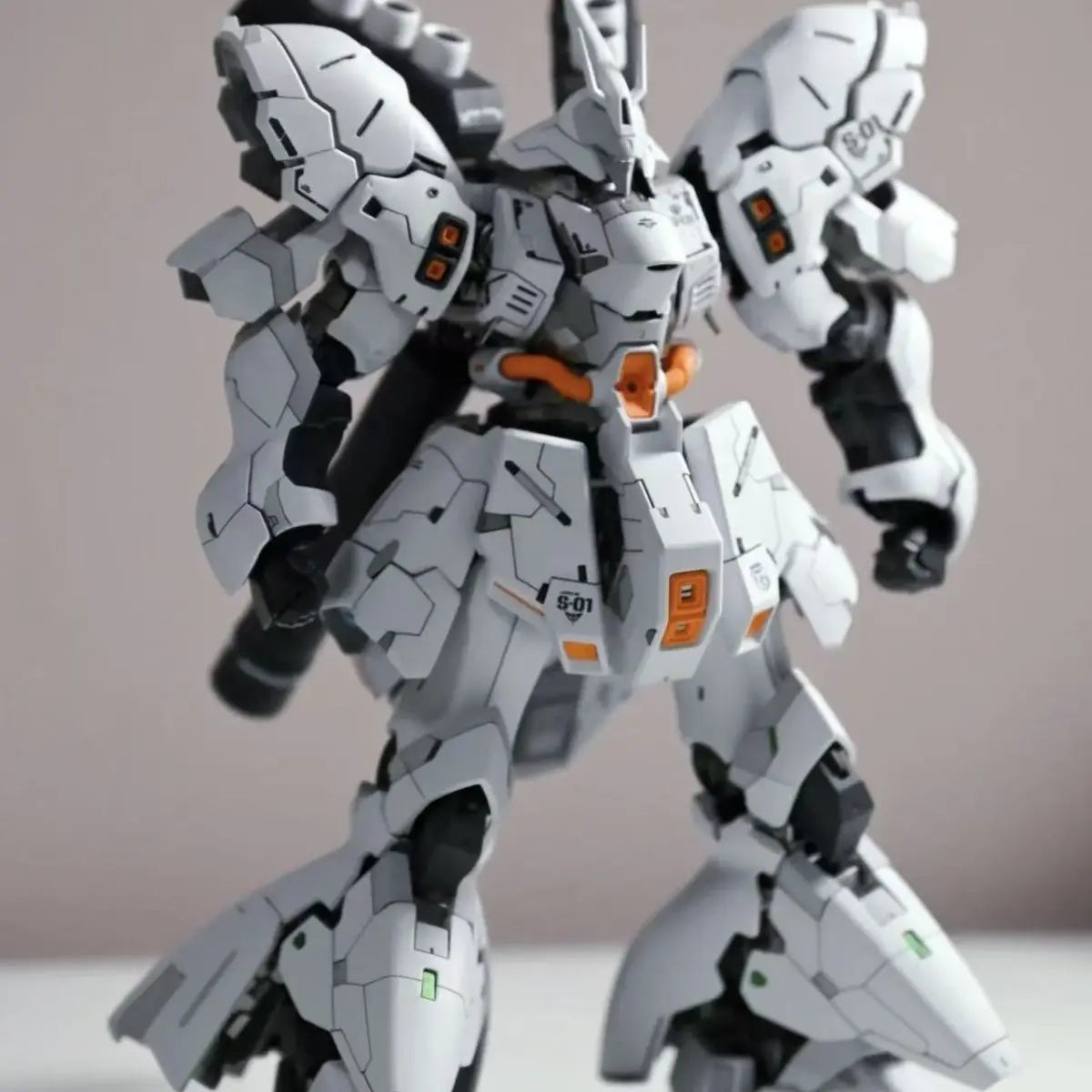 RG 1/144 MSN-04 Sazabi White Star Version Assembly Model Kit Action Figures With Decals Collectable Mecha Toy Desk Deco Boy Gift