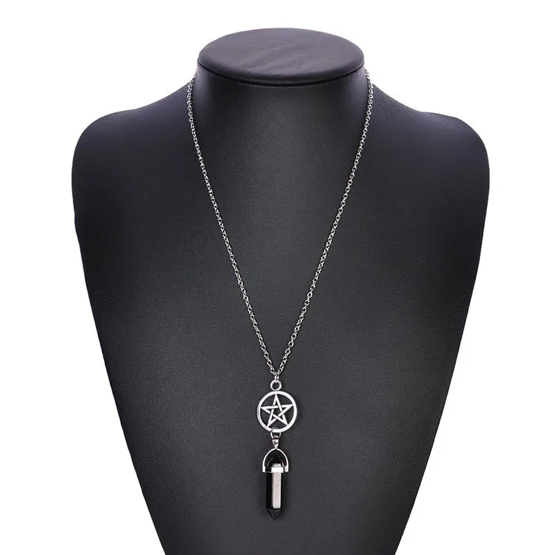 Y2K Aesthetic Razor Blade Pendant Necklace, Vintage Punk Goth Grunge Alloy Jewelry for Men and Women Edgy Street Style Accessory