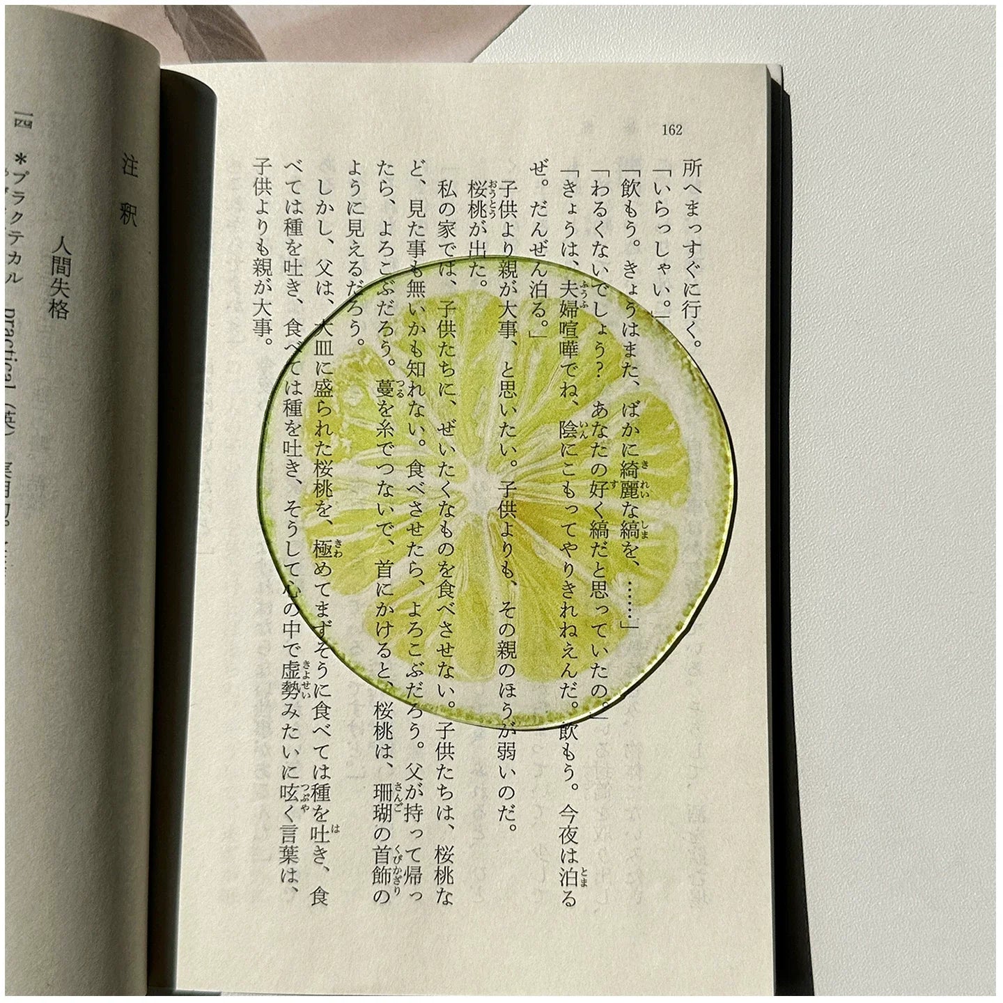 36 Styles New Delicate Transparent Acrylic Apple Bookmark Reading Mark Girl Gift Premium Feeling Cute Grape Tomato Bookmarks Toy