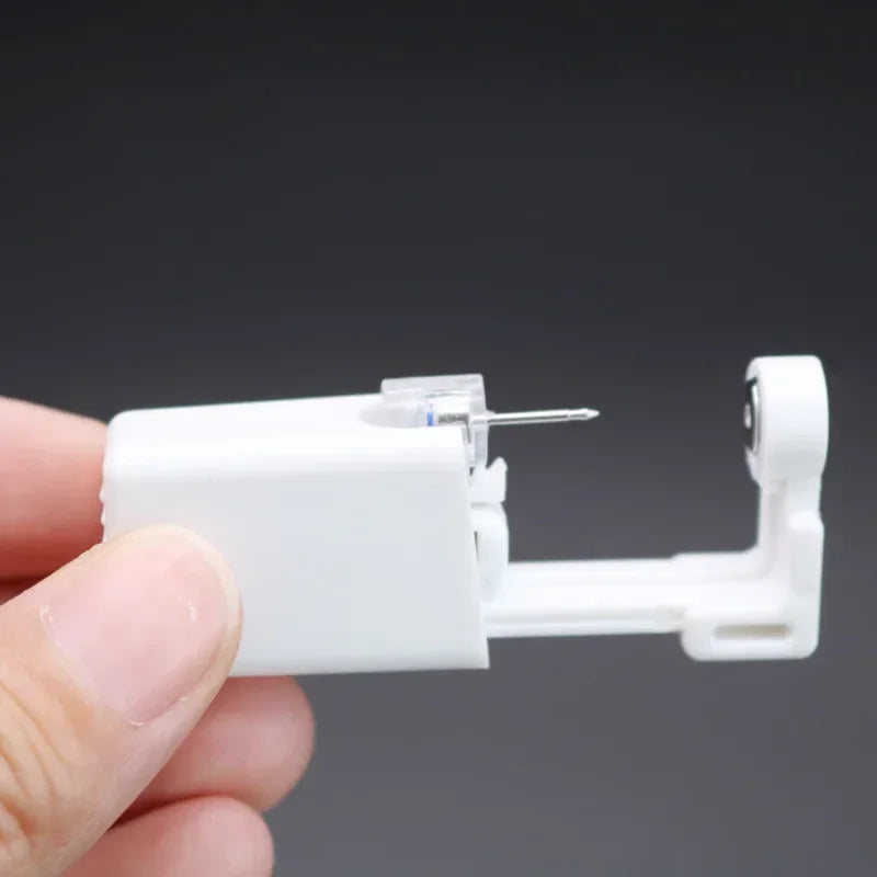 Safety Ear Piercing Gun Kit Women Men Disposable White Plastic Sterile Ear Piercing Device Fashion Simple Jewelry Piercing Tools