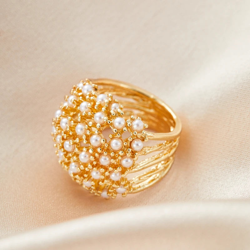 Trendy Hollow Golden Color Inlay Pearls Rings for Women Birthday Gift Accessories Fashion Custom Jewelry