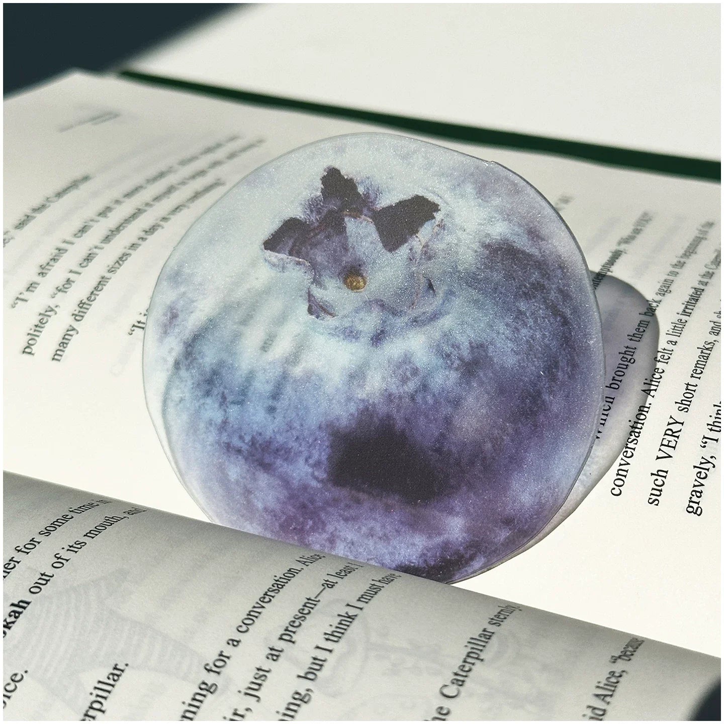 36 Styles New Delicate Transparent Acrylic Apple Bookmark Reading Mark Girl Gift Premium Feeling Cute Grape Tomato Bookmarks Toy