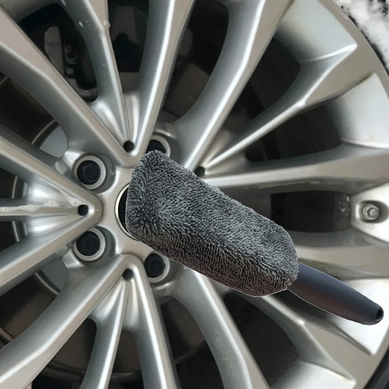 Microfiber Car Tire Brush - Effective Wheel Hub and Rim Cleaner - Perfect for Car Maintenance, Detailing, and Cleaning Supplies
