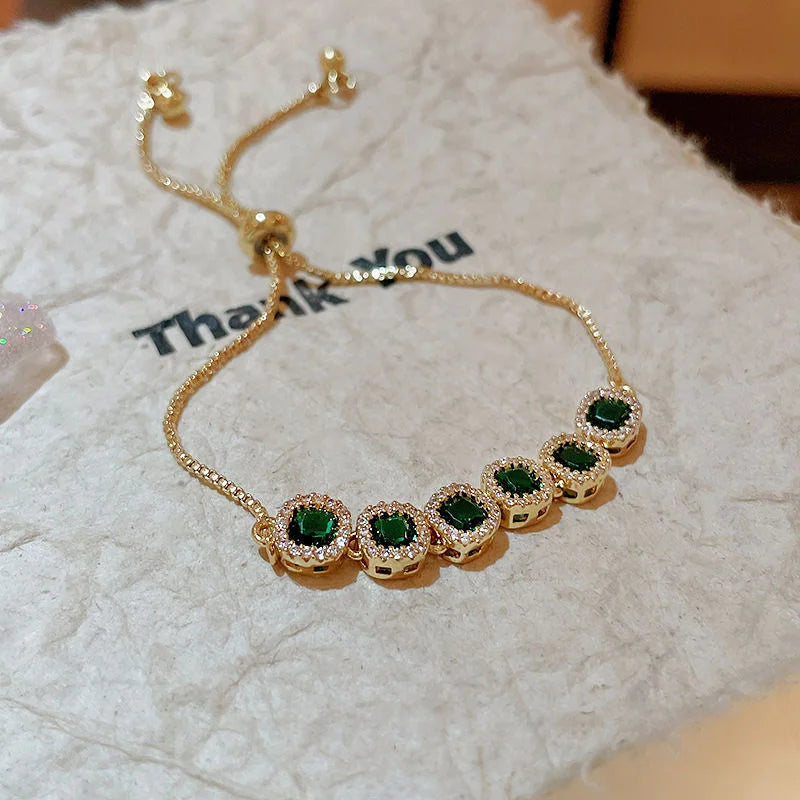 Exquisite Rhinestone Bracelet Ladies Fashion Stars Flower Charm Wristlet Bracelets Gold Color Adjustable  Wedding Jewelry  K-