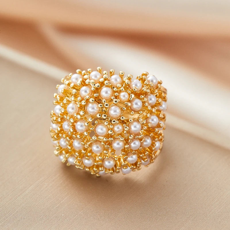 Trendy Hollow Golden Color Inlay Pearls Rings for Women Birthday Gift Accessories Fashion Custom Jewelry