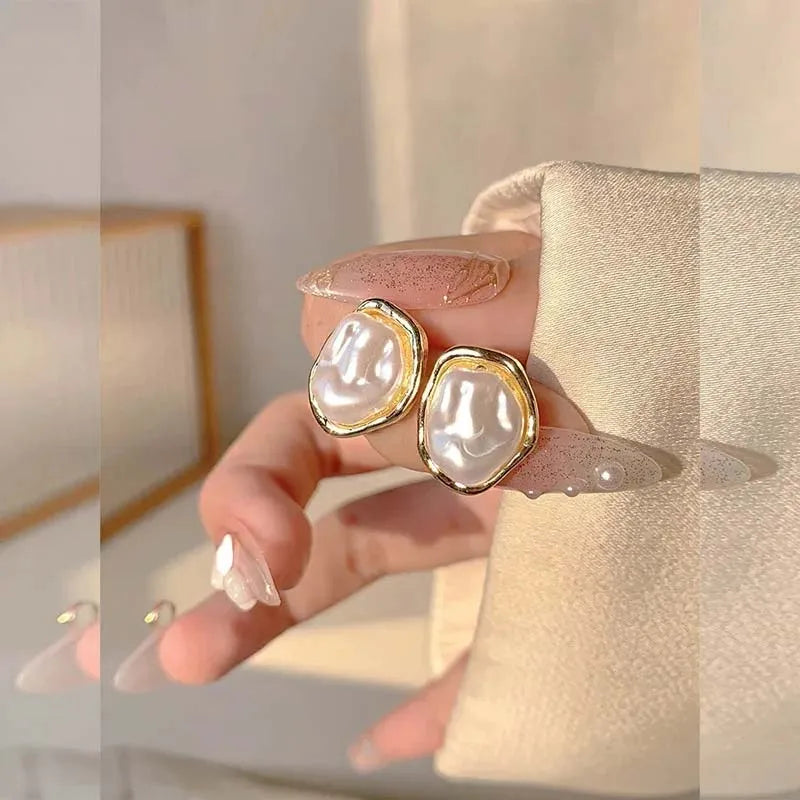 Geometric Irregular Round Metal Pearl Earrings for Women 2025 Minimalist Style Personality Earrings Trendy Jewelry Gift