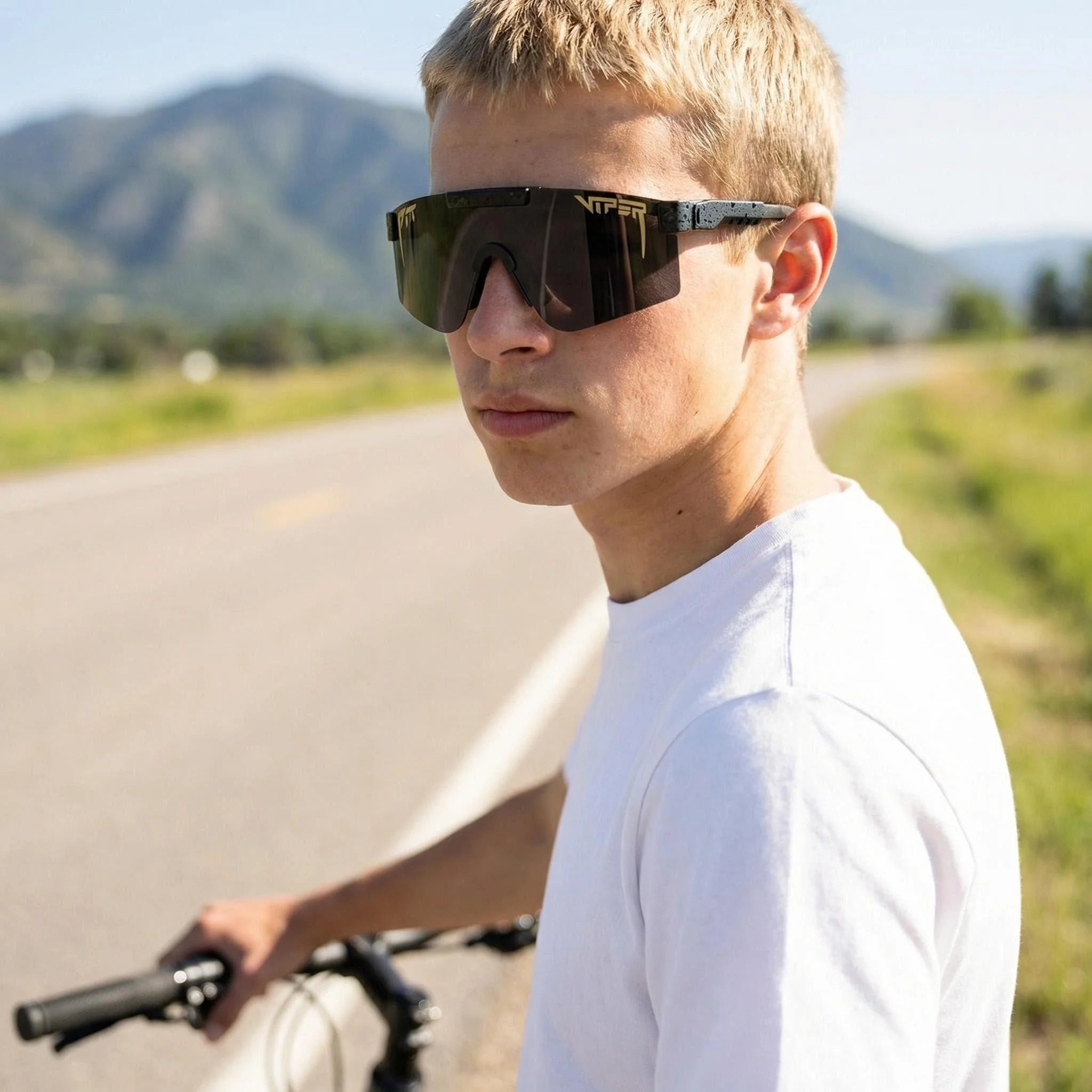 Stylish Windproof Sunglasses Men Women Anti-Dust Colorful Goggles for Cycling Hiking Running Outdoor Sports
