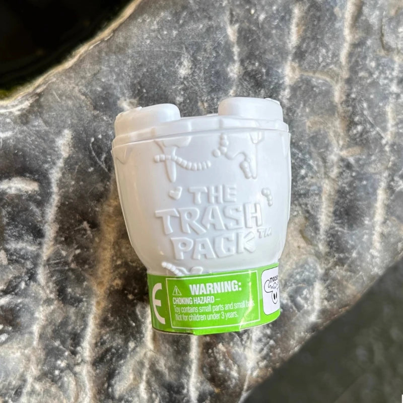 Genuine Capsule Toy Exported European American Grosserys Gangs Rubbish Bug Bin Series Figurines Collectible Box Broken Blind Box