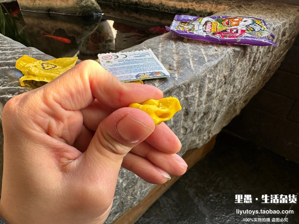 Genuine Capsule Toy Exported European American Grosserys Gangs Rubbish Bug Bin Series Figurines Collectible Box Broken Blind Box